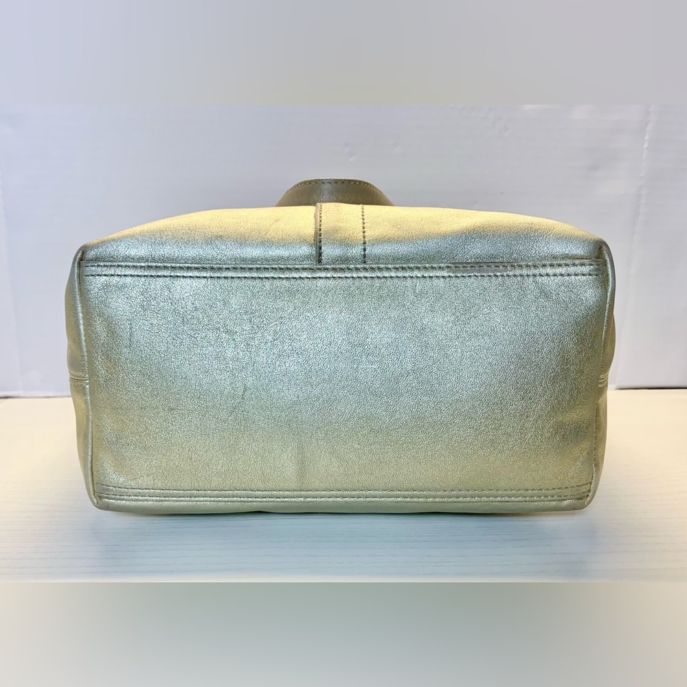 Coach ‘09 Lily Legacy 65th Anniv.. Ltd Ed. Metallic Gold Leather Tote & wallet - Picture 10 of 17